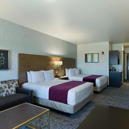 Oxford Suites Sonoma - Rohnert Park Habitación foto